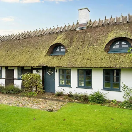 2 Person In Gilleleje-by Traum *